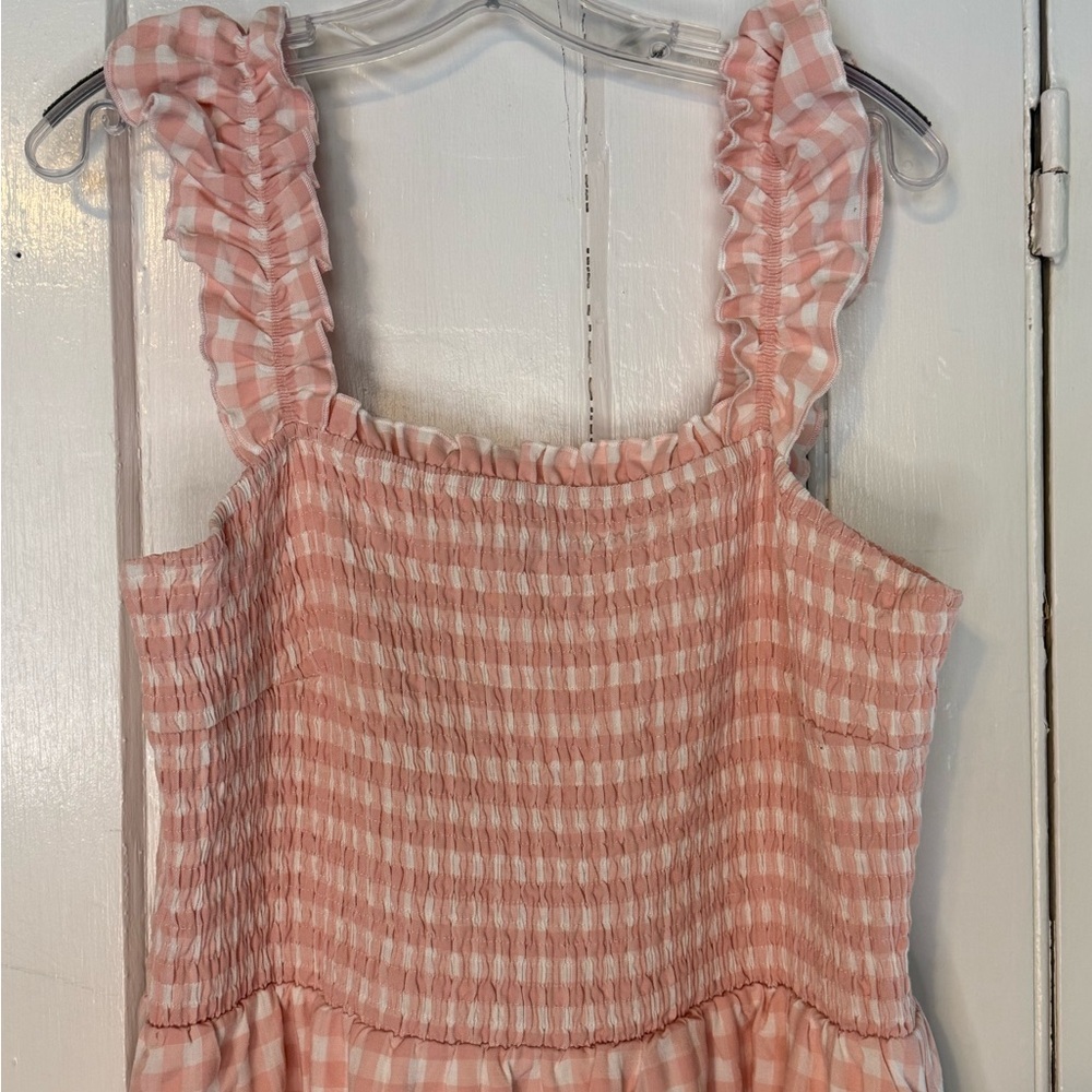 Elegant Pink Checkered Maxi Dress - Picture 2 of 6